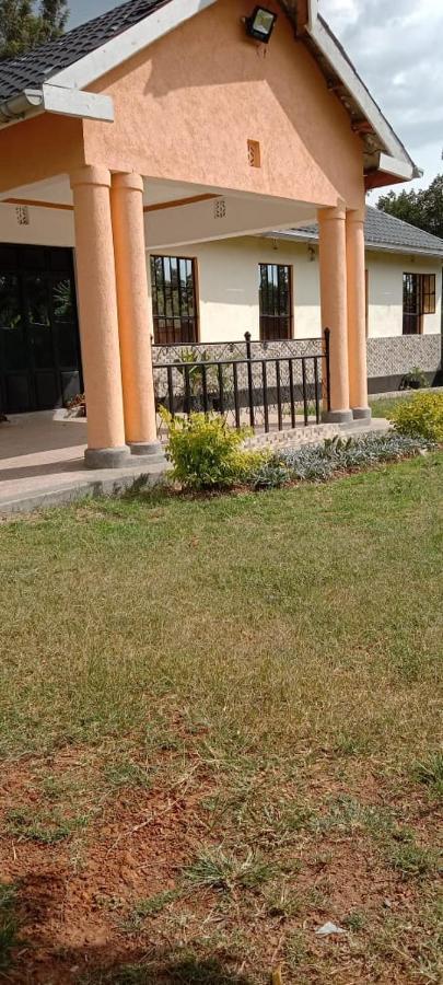 Zion Resort Bungoma Bagian luar foto